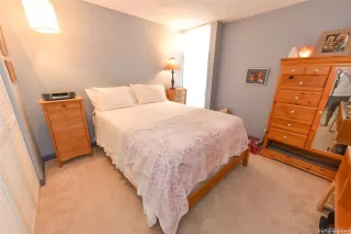 Photo #3: 202521730 Listing 