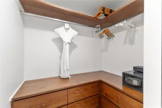 Photo #6: 202521750 Listing 