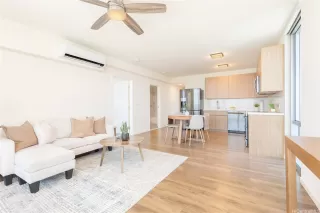 Photo #6: 202521772 Listing 