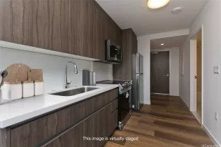 Photo #3: 202521786 Listing 