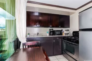 Photo #3: 202521824 Listing 