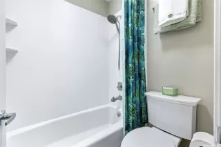 Photo #4: 202521846 Listing 