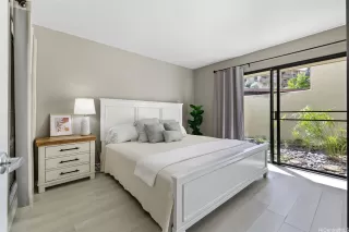 Photo #5: 202521846 Listing 