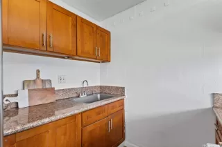 Photo #4: 202521848 Listing 