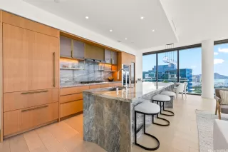 Photo #4: 202521849 Listing 