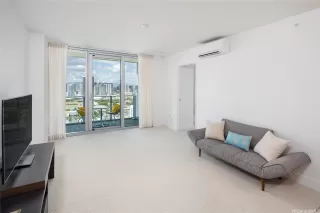 Photo #2: 202521874 Listing 