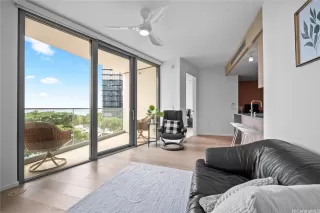 Photo #2: 202521918 Listing 