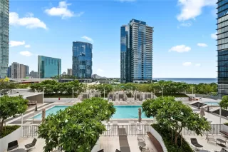 Photo #3: 202521918 Listing 