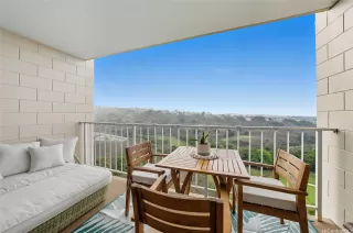 Photo #5: 202521924 Listing 