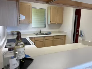 Photo #4: 202521934 Listing