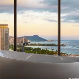 Photo #5: 202521965 Listing 