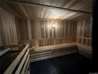 Photo #6: 202521982 Listing 