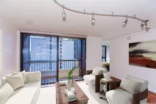 Photo #4: 202522006 Listing 