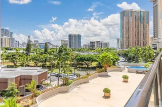 Photo #3: 202522009 Listing 