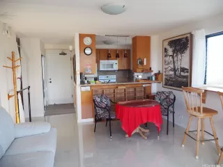 Photo #2: 202522030 Listing 