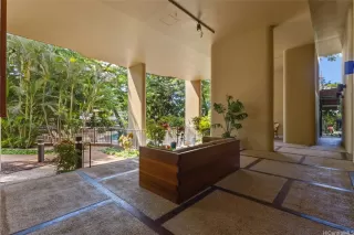 Photo #3: 202522053 Listing 