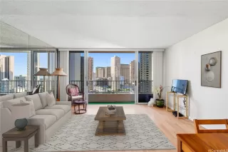 Photo #3: 202522065 Listing 