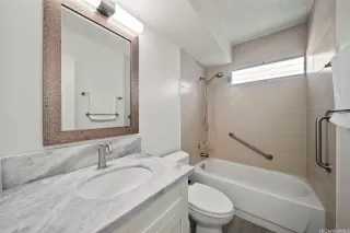 Photo #3: 202522071 Listing 