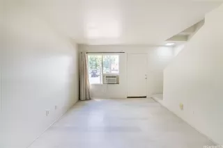 Photo #4: 202522090 Listing 