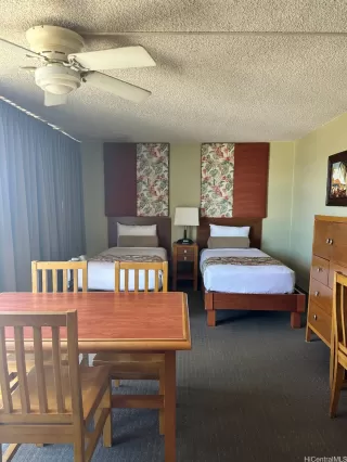 Photo #3: 202522101 Listing 