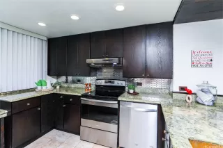 Photo #2: 202522106 Listing 