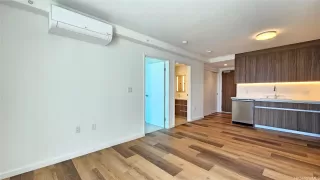 Photo #4: 202522108 Listing 