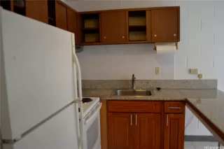 Photo #3: 202522130 Listing 