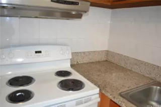 Photo #5: 202522130 Listing 