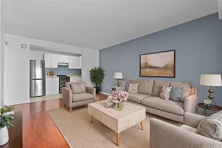 Photo #2: 202522147 Listing