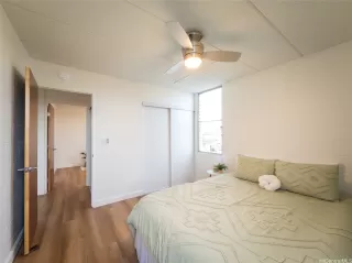 Photo #5: 202522155 Listing 