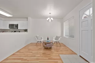 Photo #2: 202522157 Listing 