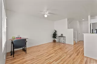 Photo #4: 202522157 Listing 