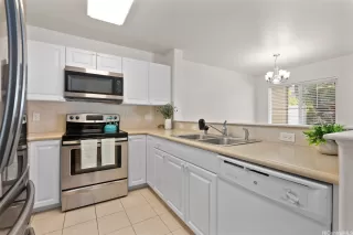 Photo #6: 202522157 Listing 