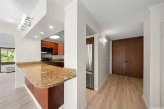 Photo #4: 202522158 Listing 