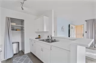 Photo #5: 202523180 Listing 