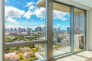 Photo #3: 202523181 Listing 