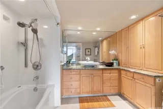 Photo #3: 202523188 Listing 