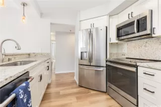 Photo #4: 202523197 Listing 