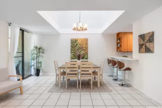 Photo #5: 202523202 Listing 