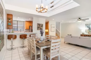 Photo #6: 202523202 Listing 