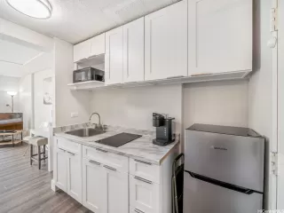 Photo #5: 202523204 Listing 