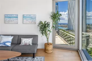 Photo #3: 202523209 Listing 