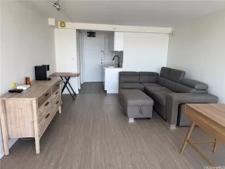 Photo #5: 202523213 Listing 