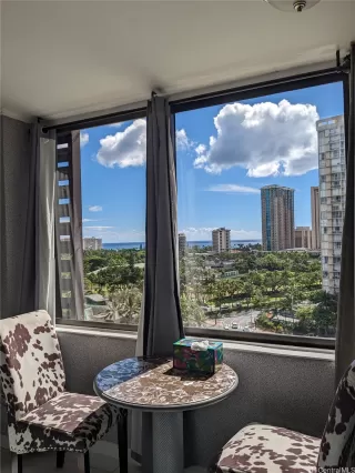 Photo #3: 202523219 Listing 