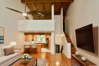 Photo #2: 202523224 Listing 