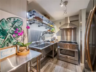 Photo #2: 202523229 Listing 