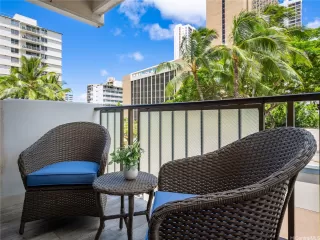 Photo #5: 202523229 Listing 