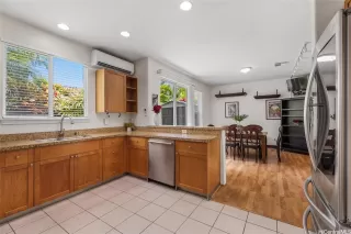 Photo #5: 202523250 Listing 