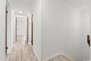 Photo #5: 202523255 Listing 