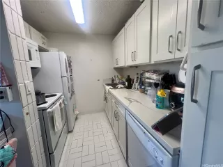 Photo #5: 202523261 Listing 